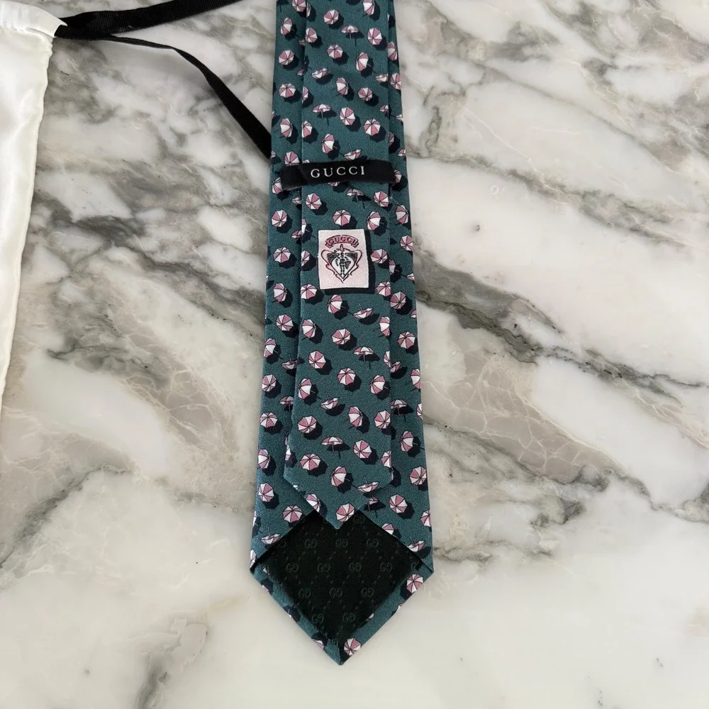 Gucci green 48 necktie